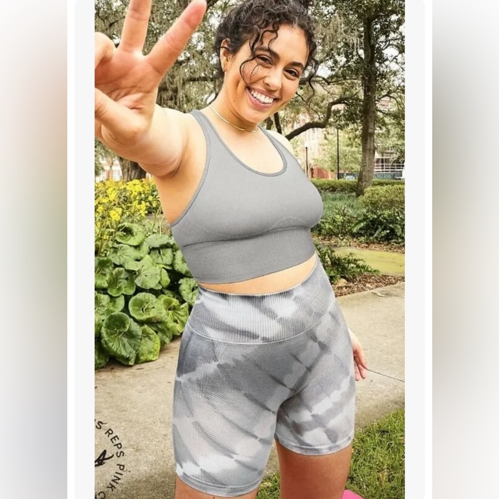 PINK Victoria’s Secret Seamless Bike Shorts